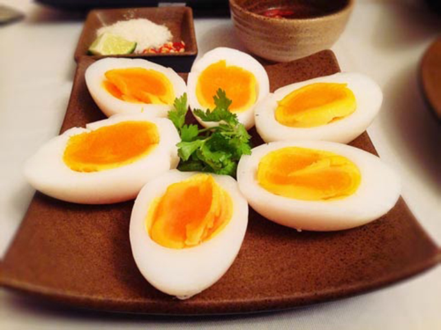 Các sai lầm tai hại khi ăn trứng sau đây khiến người tiêu dùng lo sợ!!