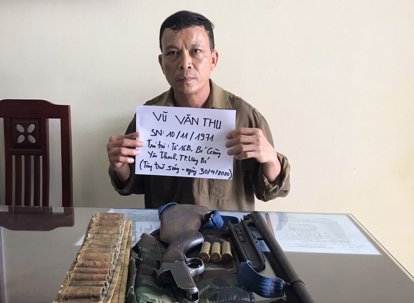 Tại Quảng Ninh: Liên tiếp bắt giữ các đối tượng tàng trữ súng trái phép!!