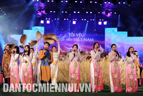 Lễ hội Áo dài - điểm nhấn văn hóa du lịch tại Thành phố Hồ Chí Minh