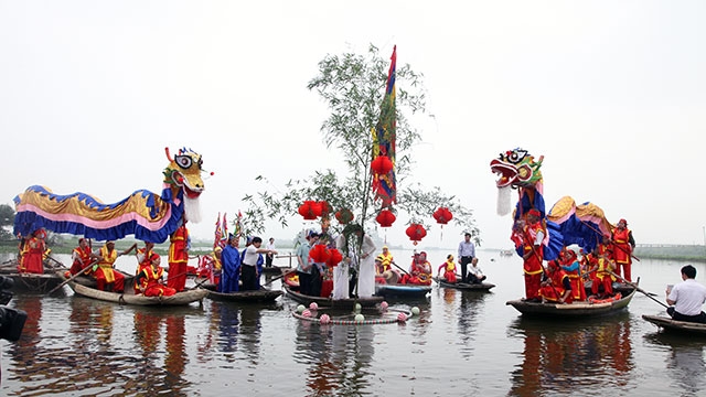 Thiên hùng ca về Nhà nước Ðại Cồ Việt