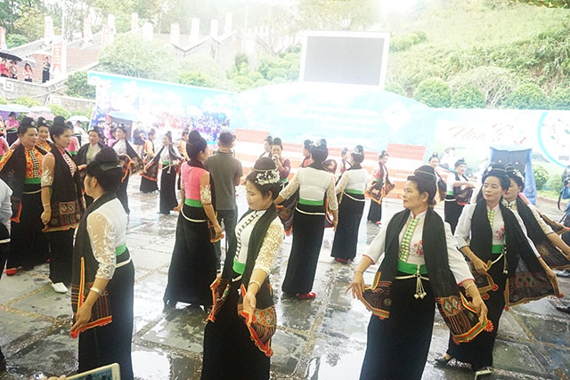 Rực rỡ sắc màu văn hóa dân gian dân tộc Thái tại Điện Biên