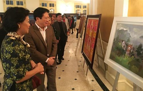 Triển lãm các tác phẩm, công trình văn học nghệ thuật tiêu biểu giai đoạn 2015-2016