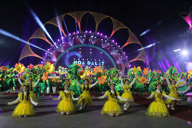 Khai hội Festival Hoa Đà Lạt 2017