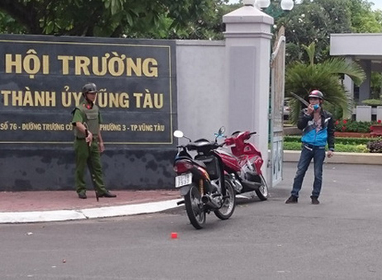 Kẻ ném bom xăng vào Hội trường Thành ủy Vũng Tàu bị trầm cảm 
