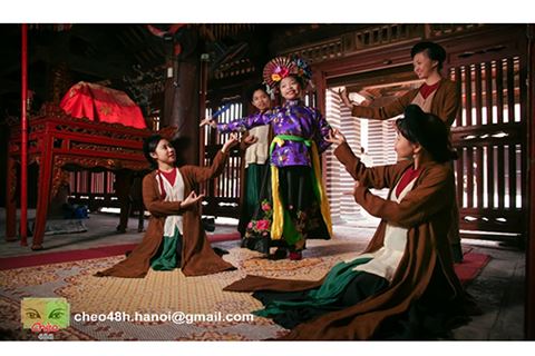 Gala nghệ thuật truyền thống "Chèo từ sân đình về sân trường"