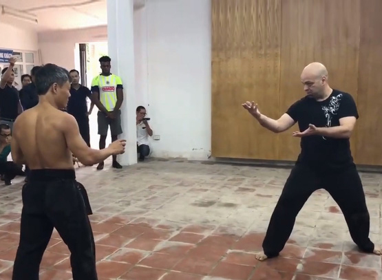 Võ sư Đoàn Bảo Châu: “Pierre Flores không bắt nạt tôi!”