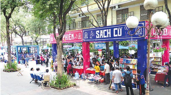 Phố sách phải là điểm đến văn hóa