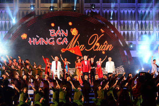 Cầu truyền hình bản hùng ca mùa xuân: Chân trần chí thép