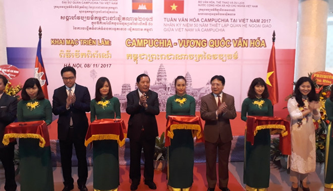 Khai mạc Triển lãm “Campuchia – Vương quốc Văn hóa”