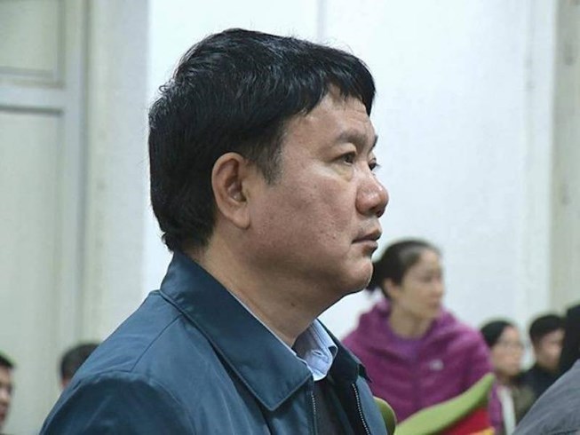 Ông Đinh La Thăng mời năm luật sư bào chữa