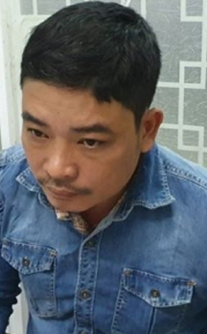 Tại Đà Nẵng, siêu trộm đập kính xe ô tô "vơ" hàng trăm triệu đồng đã bị bắt!!